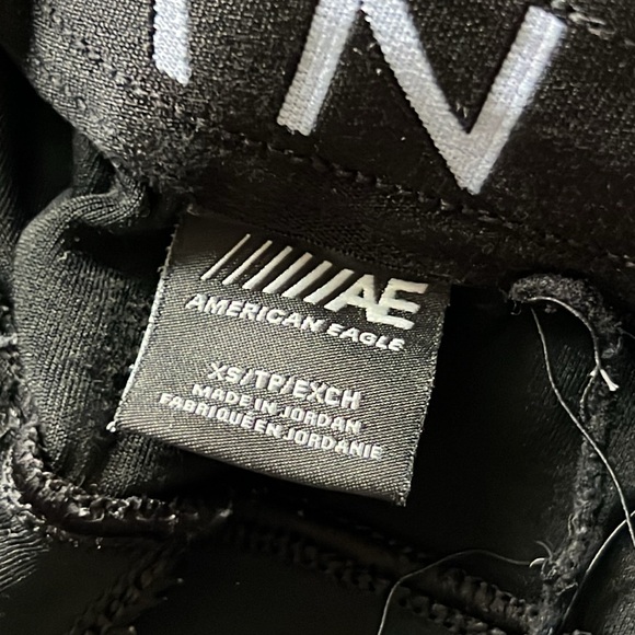 AE 24/7 8" Jogger Short - Picture 3 of 5